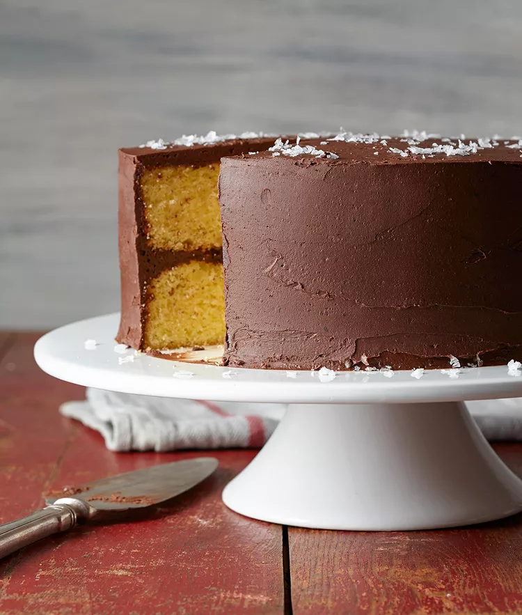 How to Bake a Moist Cake Every Time