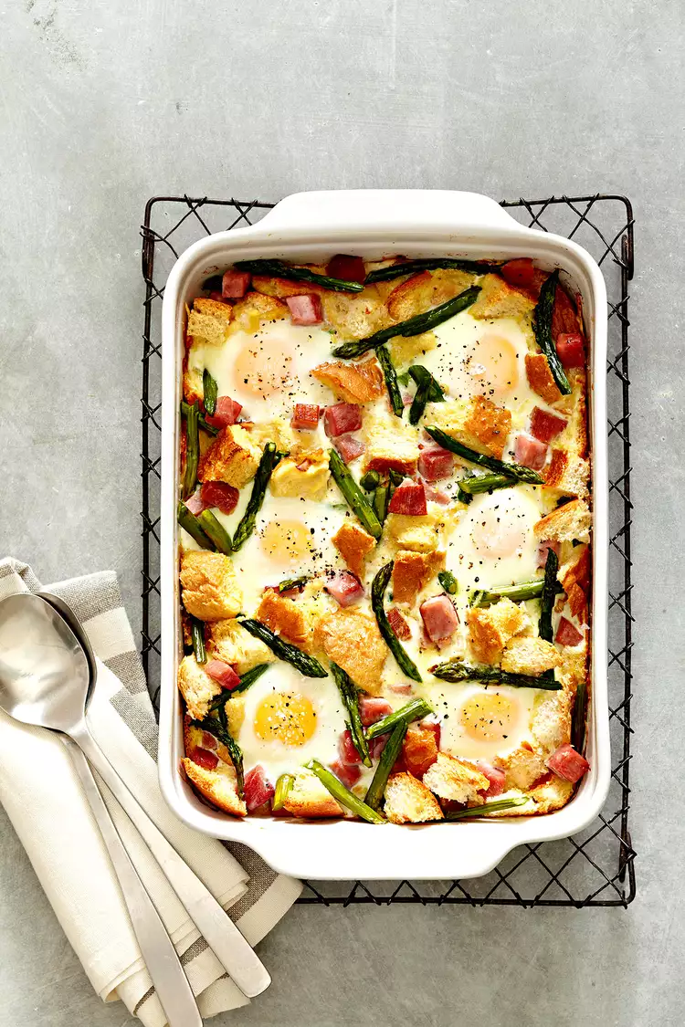 Ham, Asparagus, and Cheese Strata