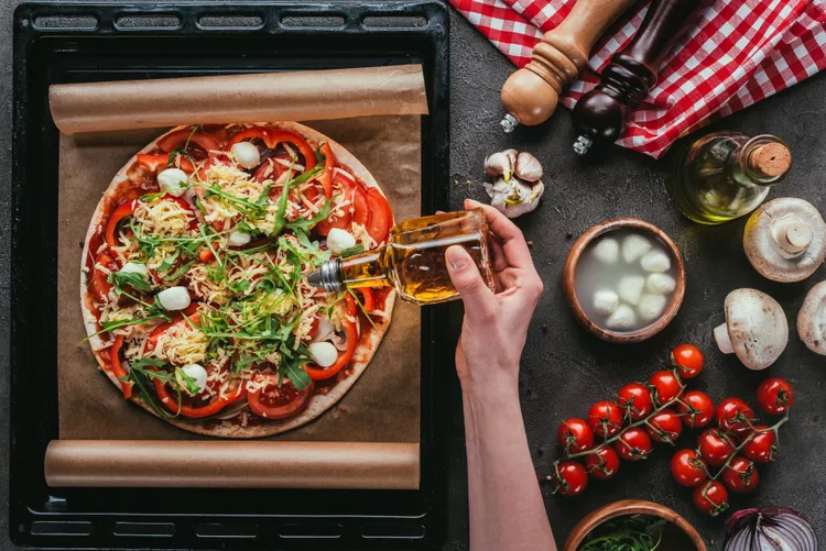 Is Pizza Oil the Secret to Better Pizzas at Home?