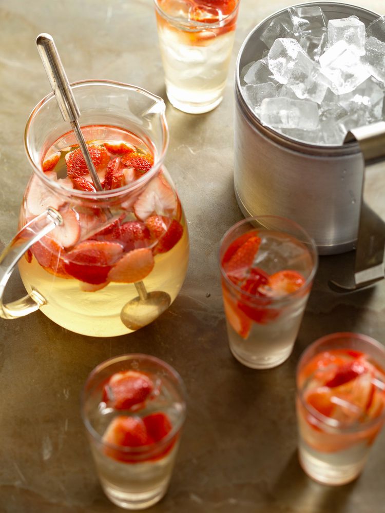 White Strawberry Sangria