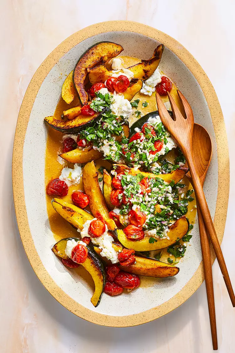 Acorn Wedges with Mozzarella & Tomatoes