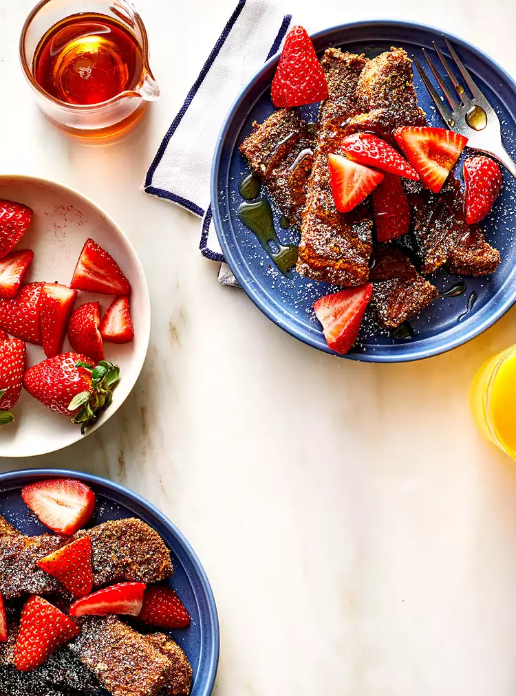 Air-Fried Flaxseed French Toast Sticks with Berries