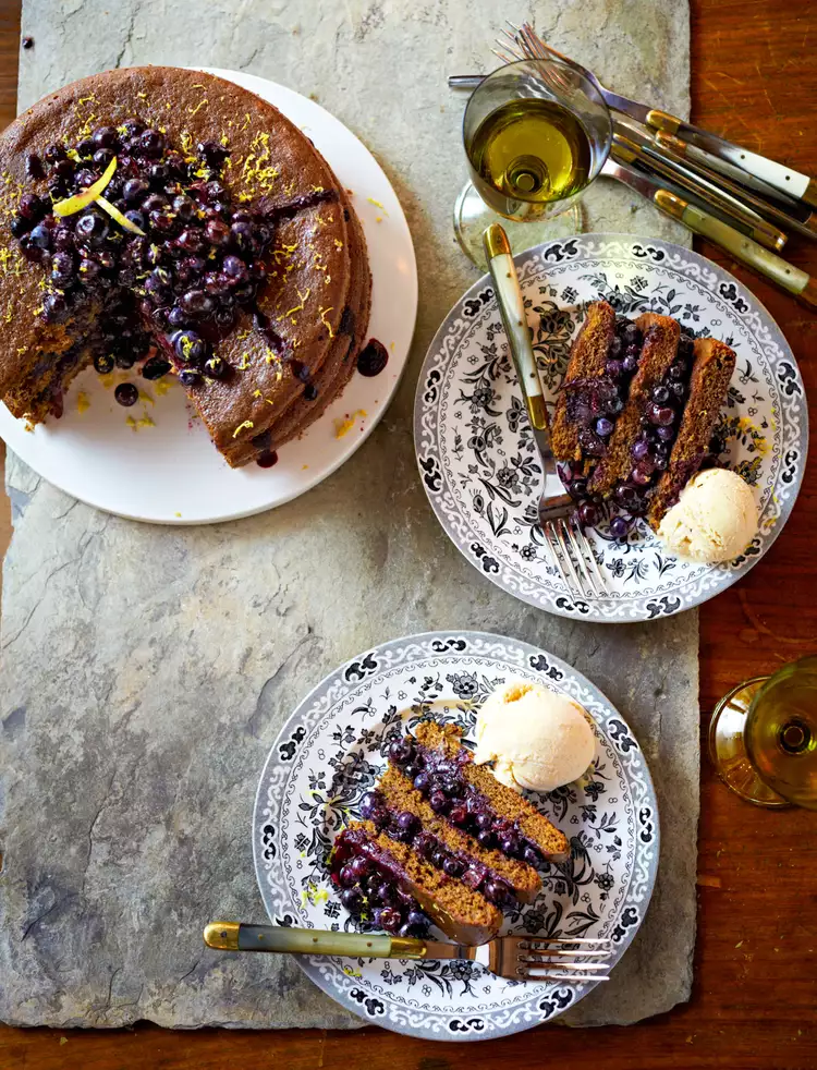 Molasses Spice Cake