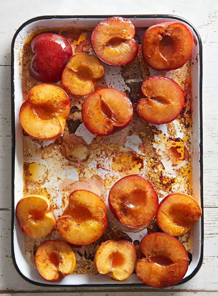 9 Healthy Peach Desserts to Savor All Summer