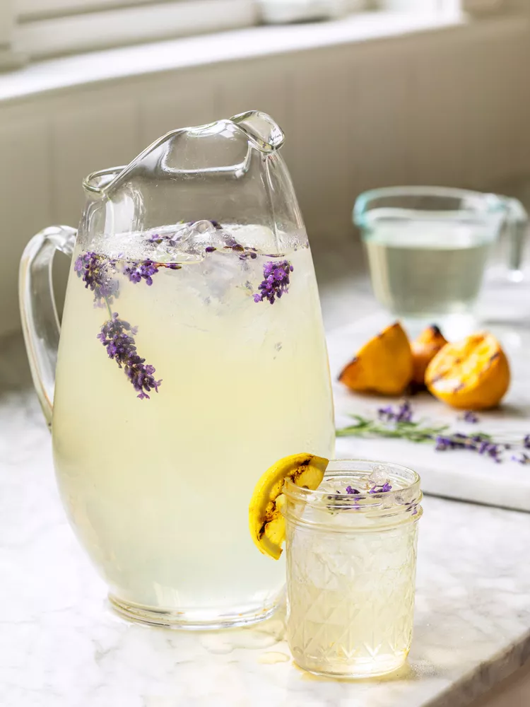 19 Big-Batch Non-Alcoholic and Alcoholic Drinks for Parties