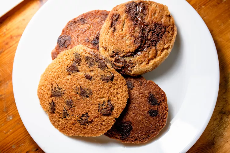 Exactly How to Make Chocolate Chip Stovetop Cookies in a Skillet