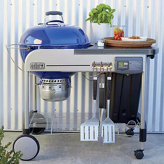 How to Light a Charcoal Grill for Your Best Barbecue Ever