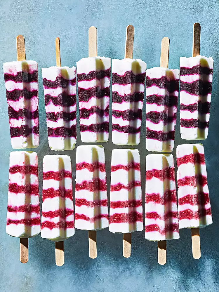 Berry-Yogurt Rocket Pops