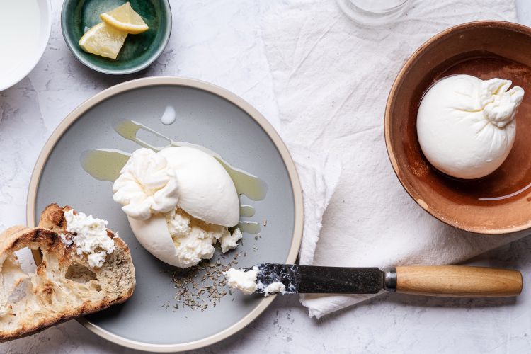 What Is Burrata—And How Is it Different From Mozzarella? Cheese Experts Explain