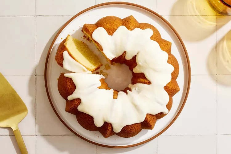 Grandma's Favorite Five Flavor Pound Cake Recipe Is So Good