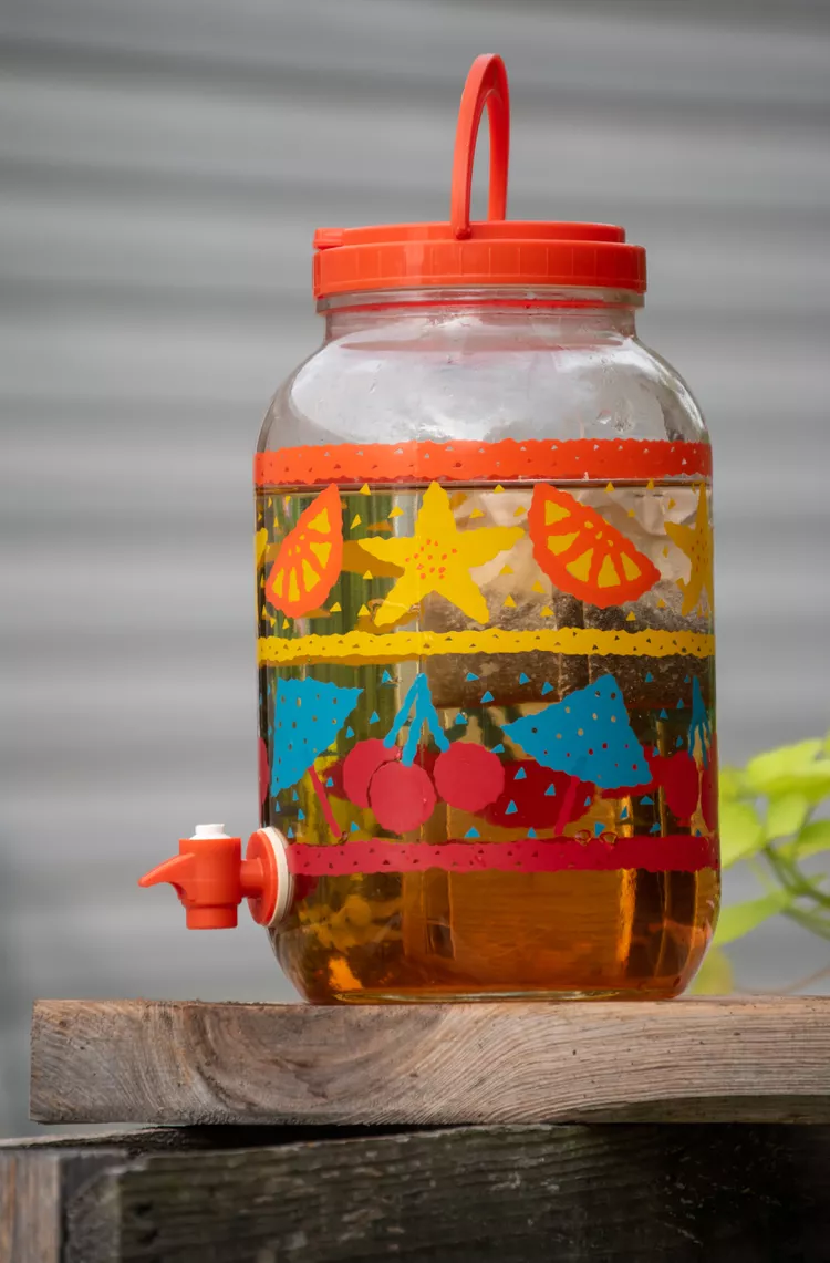 What You Need to Know About Sun Tea Safety