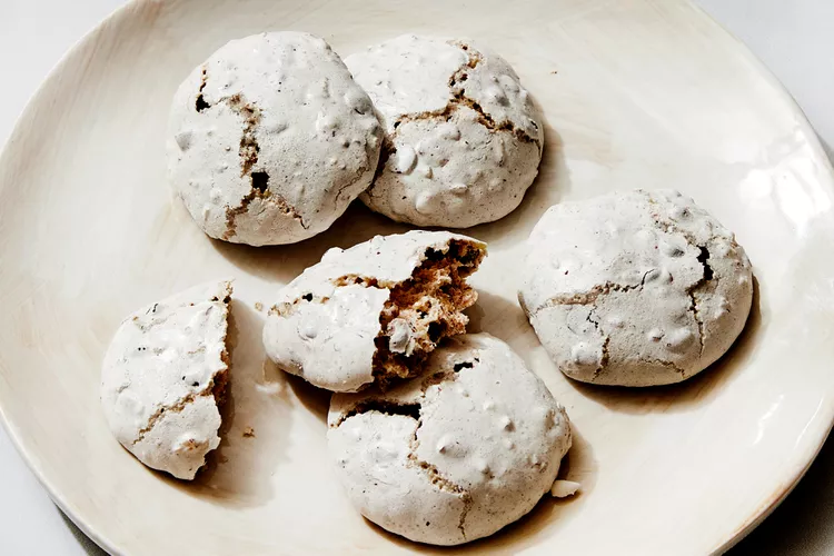 Old-Fashioned Forgotten Cookies Come Right from Grandma's Recipe Box