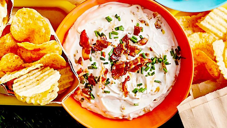 Tangy Sour Cream and Onion Dip