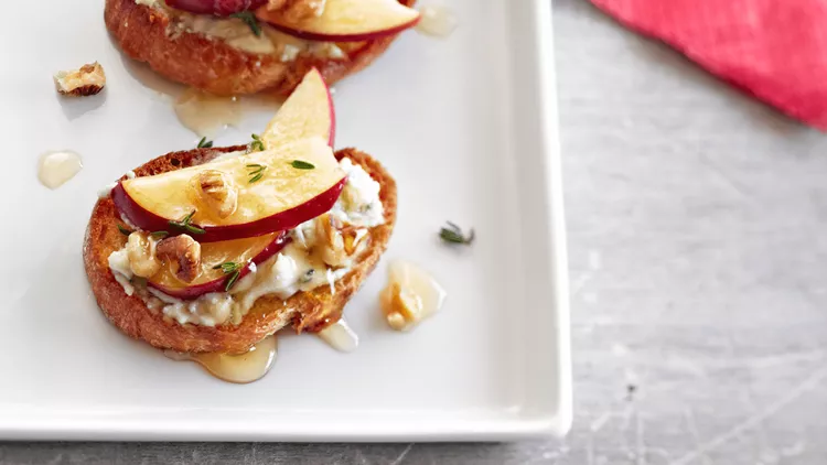 Ricotta, Gorgonzola, and Honey spread