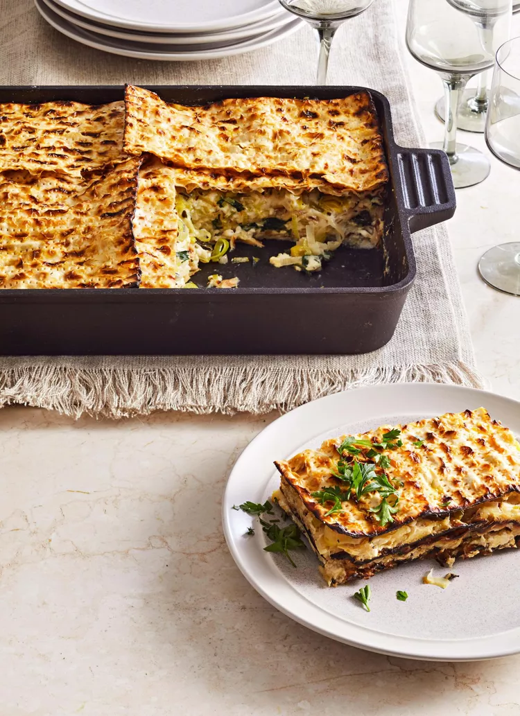 Mina (Matzo Pie with Spinach and Leeks)