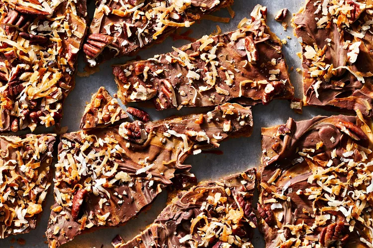 Cracker Candy Makes the Perfect Shareable Sweet Treat