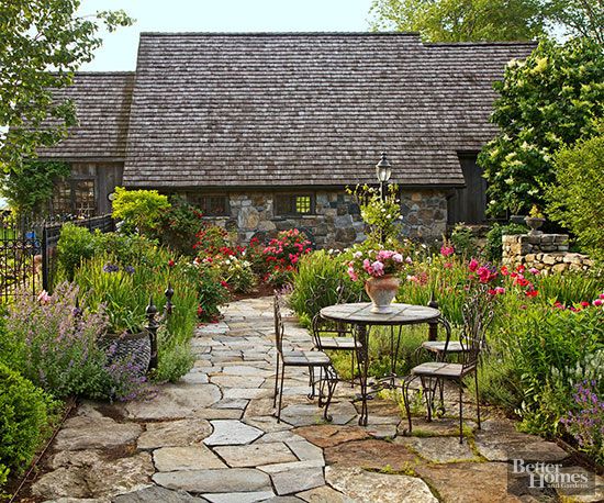 The Elements of Cottage Garden Design