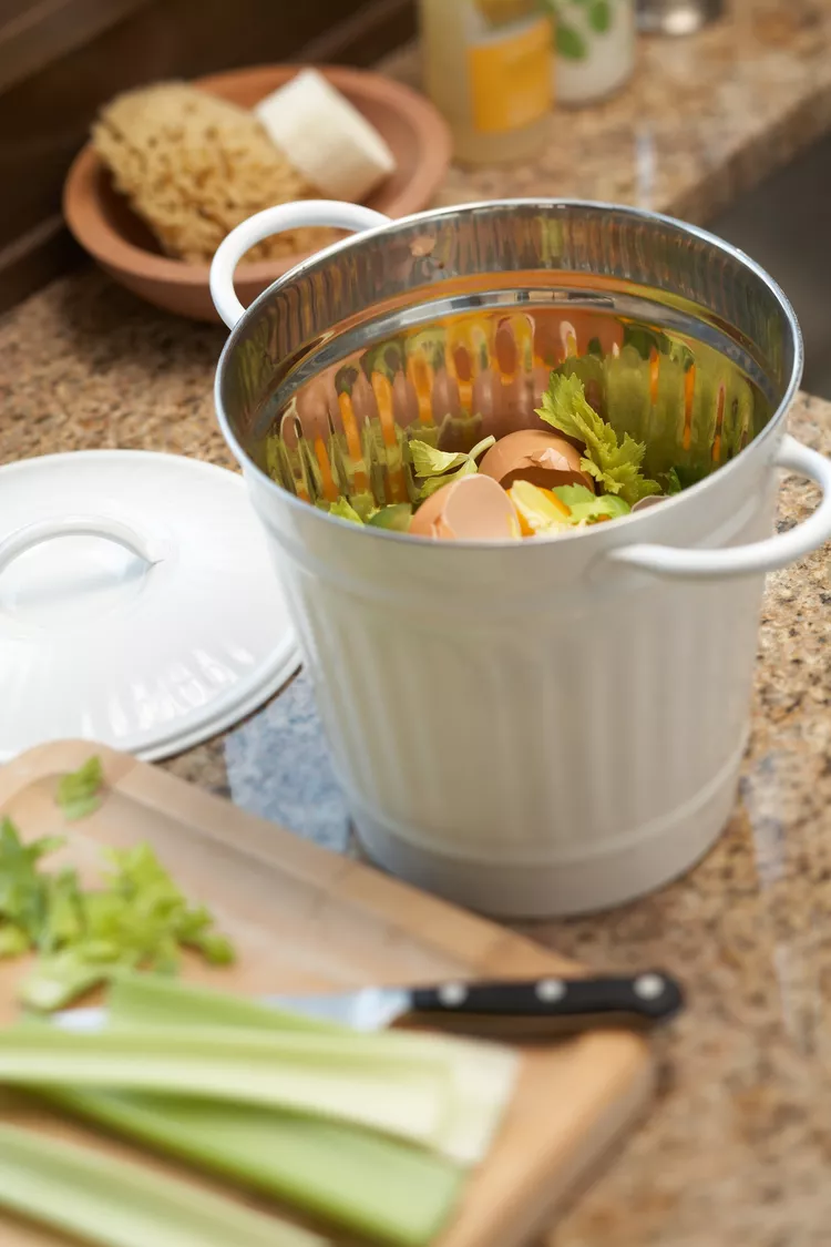 How to Make a DIY Indoor Compost Bin