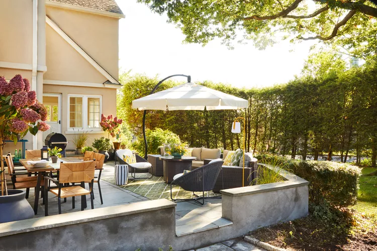 20 Concrete Patio Ideas for a Cozy Outdoor Retreat