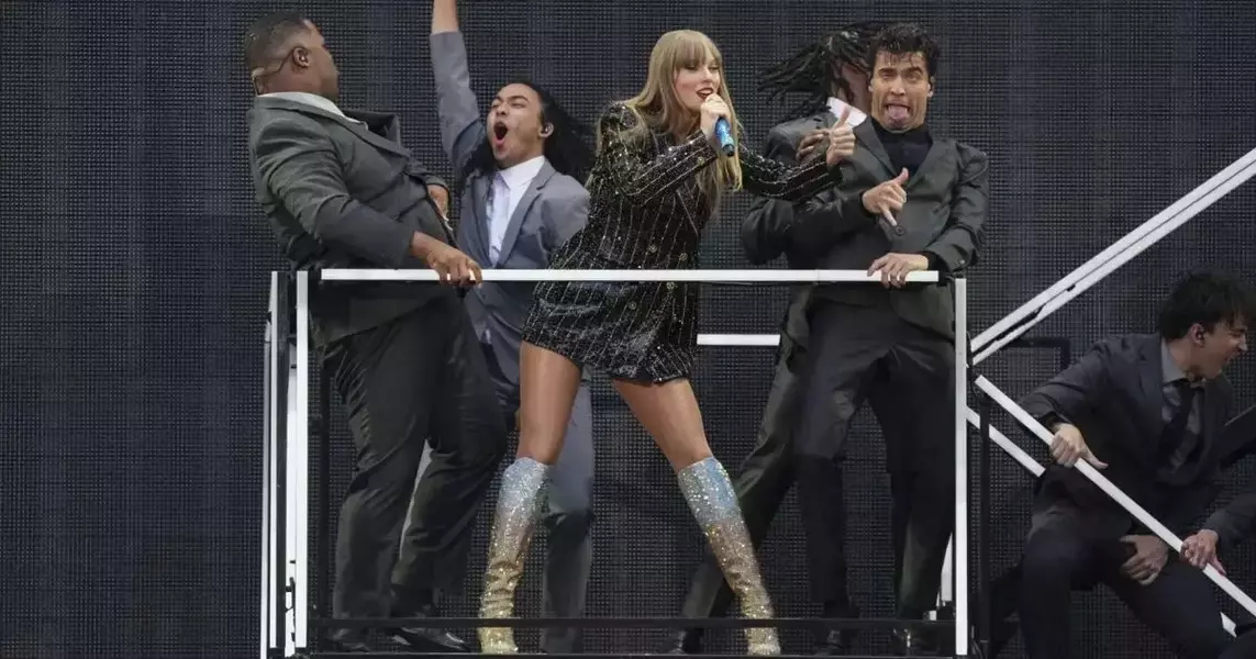 Taylor Swift brings out Travis Kelce at London Eras Tour date