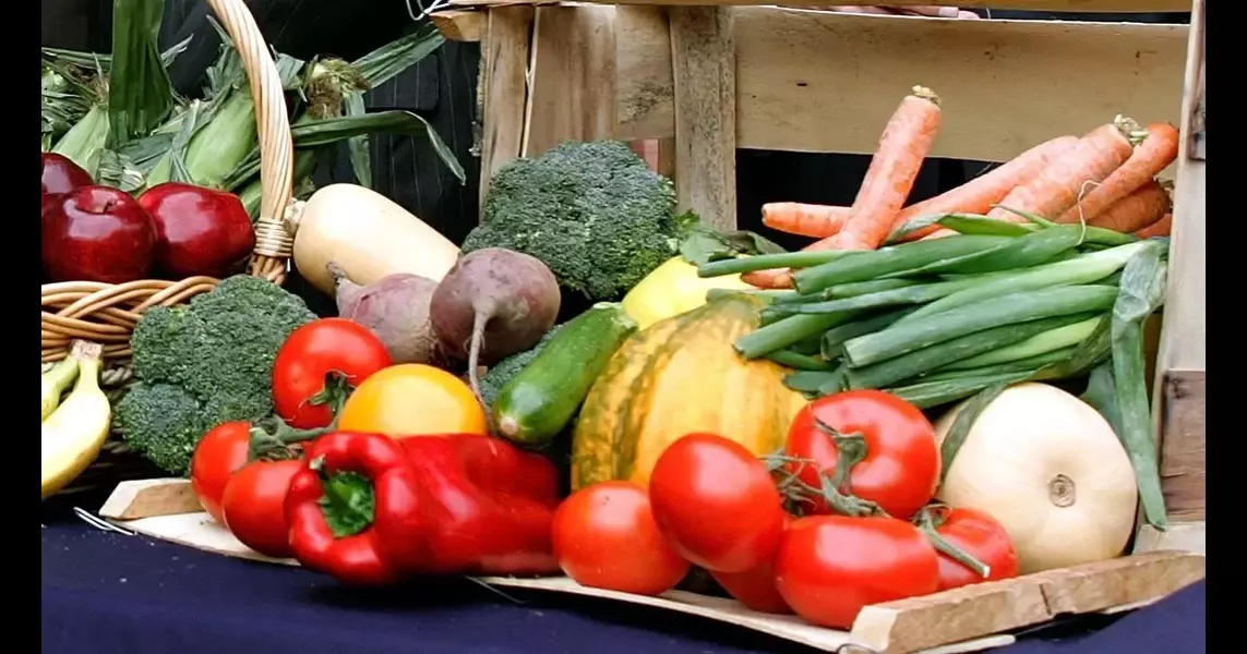 ‘Food insecurity is everywhere:’ Produce giveaway brings in a crowd