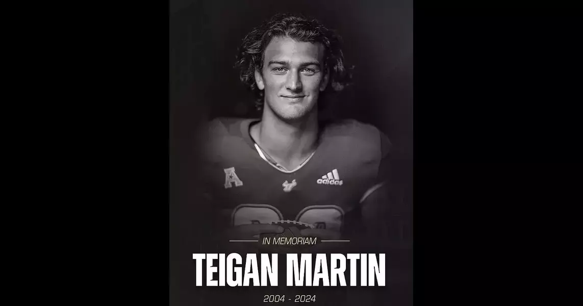 College football player dead at 20 after horror car crash