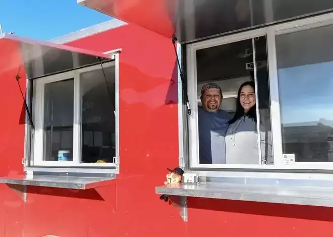 How a Sioux Falls couple used their food truck to feed an Iowa town hit by flooding