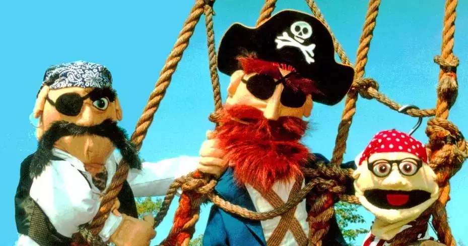 ‘Everybody Loves Pirates’ puppets at Strand’s family outdoor series