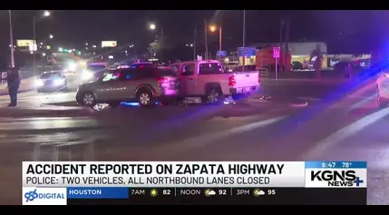 Two-car crash reported on Zapata Highway Tuesday night