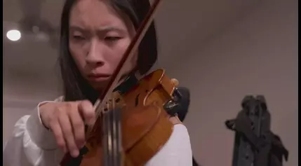 Disabled North Texas violinist uses music to transcend her ailment