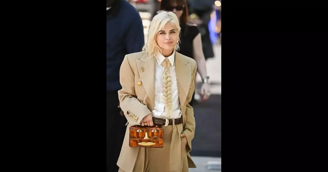 Selma Blair wears braided hair tie for Paris Fashion Week: See the photos