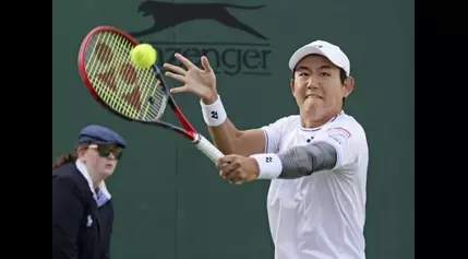 Tennis: Yoshihito Nishioka loses in straight sets in Wimbledon 2nd round