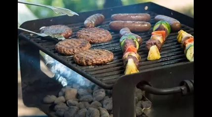 Hosting a cookout? Follow these Fourth of July food safety tips