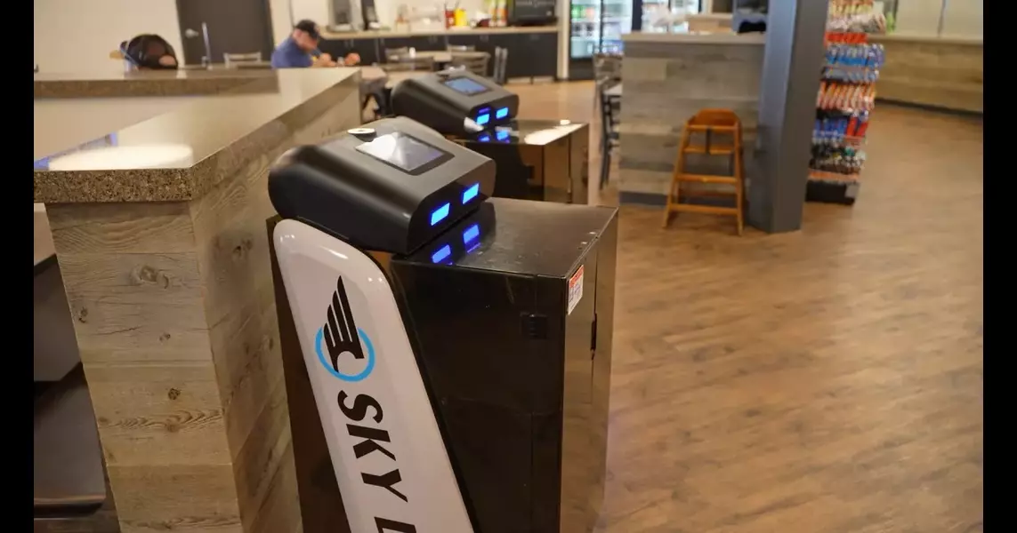 Meet Rosy and Posy, the Billings airport robots revolutionizing food service