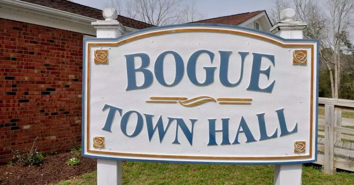 Bogue council to consider allowing outdoor entertainment under list of special uses for businesses