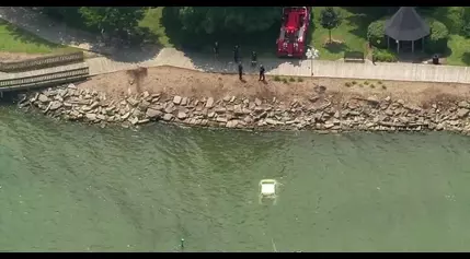 VIDEO: Car drives into Lake St. Clair near St. Clair Shores park