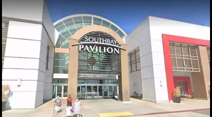 SouthBay Pavilion Mall in Carson closes after dozens of kids allegedly set off fireworks inside