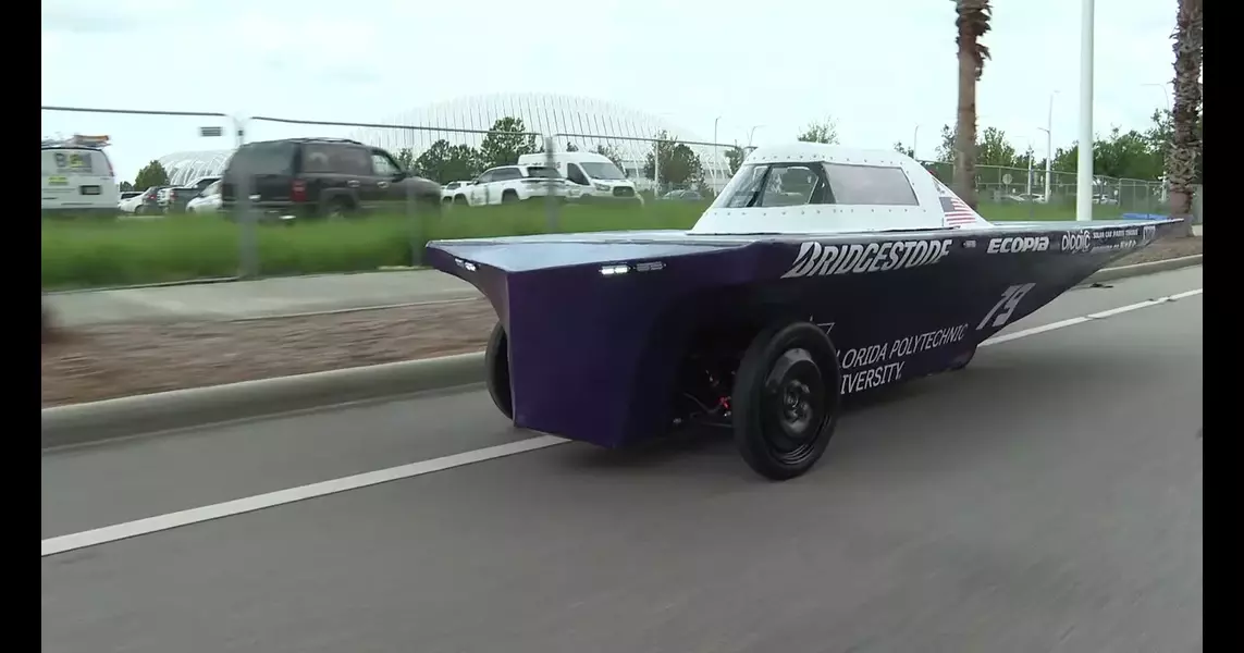 Florida Poly students to debut in national solar car racing competition