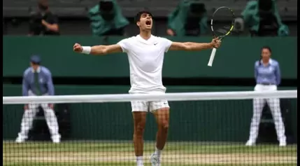 Carlos Alcaraz becomes the ninth tennis player to defend a title at Wimbledon