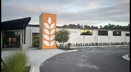 Feeding Northeast Florida opens region’s largest food bank on Thursday