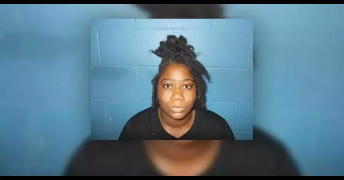 Ark. woman charged with leaving kids in home with no food, AC