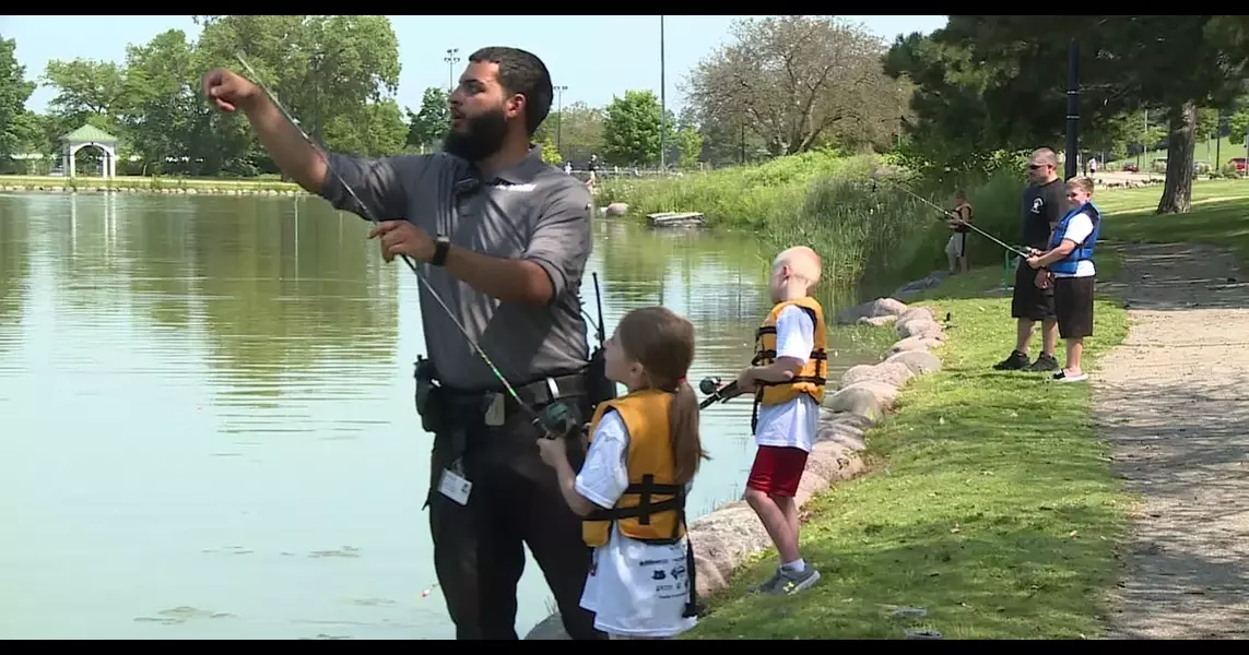 Kids fish with deputies in Beloit at ‘Cops & Bobbers’ event