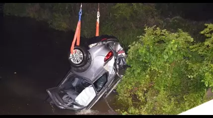 Mother & two kids dead after car crashes into creek in Lapeer