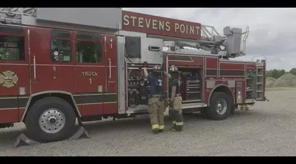 Stevens Point fire crews feel the heat as they train on car fire response