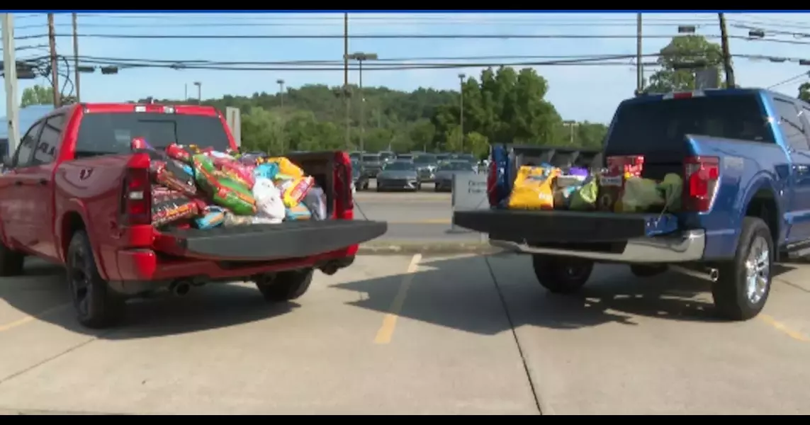 Dog Days Car Show brings in truck loads of donations