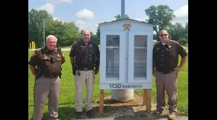 Vermillion County Sheriff installs outdoor food pantry box