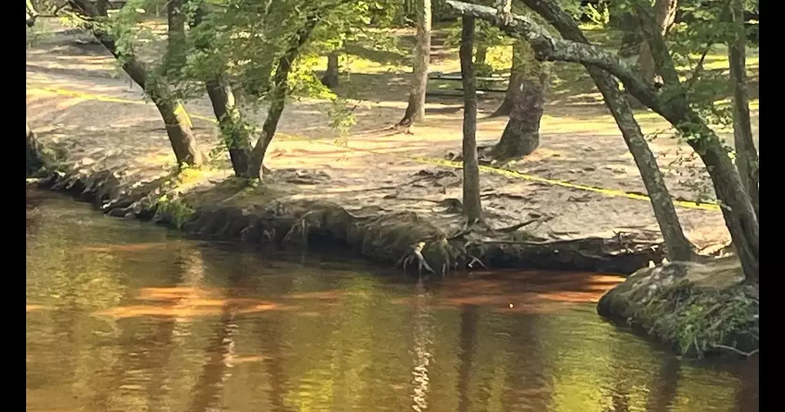 Man critical after rescuing 2 kids from river in New Jersey: officials