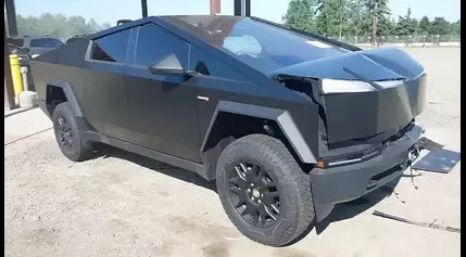 2024 Tesla Cybertruck Ends Up on the Salvage Car Market. Fix or Scrap?