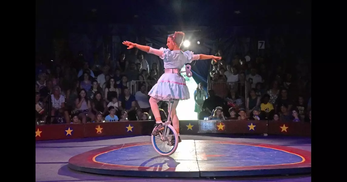 Kids from across the U.S. run away to New England to join Circus Smirkus