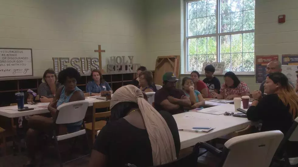 Kids at Valdosta-based ministry Living Bridges complete summer reading program